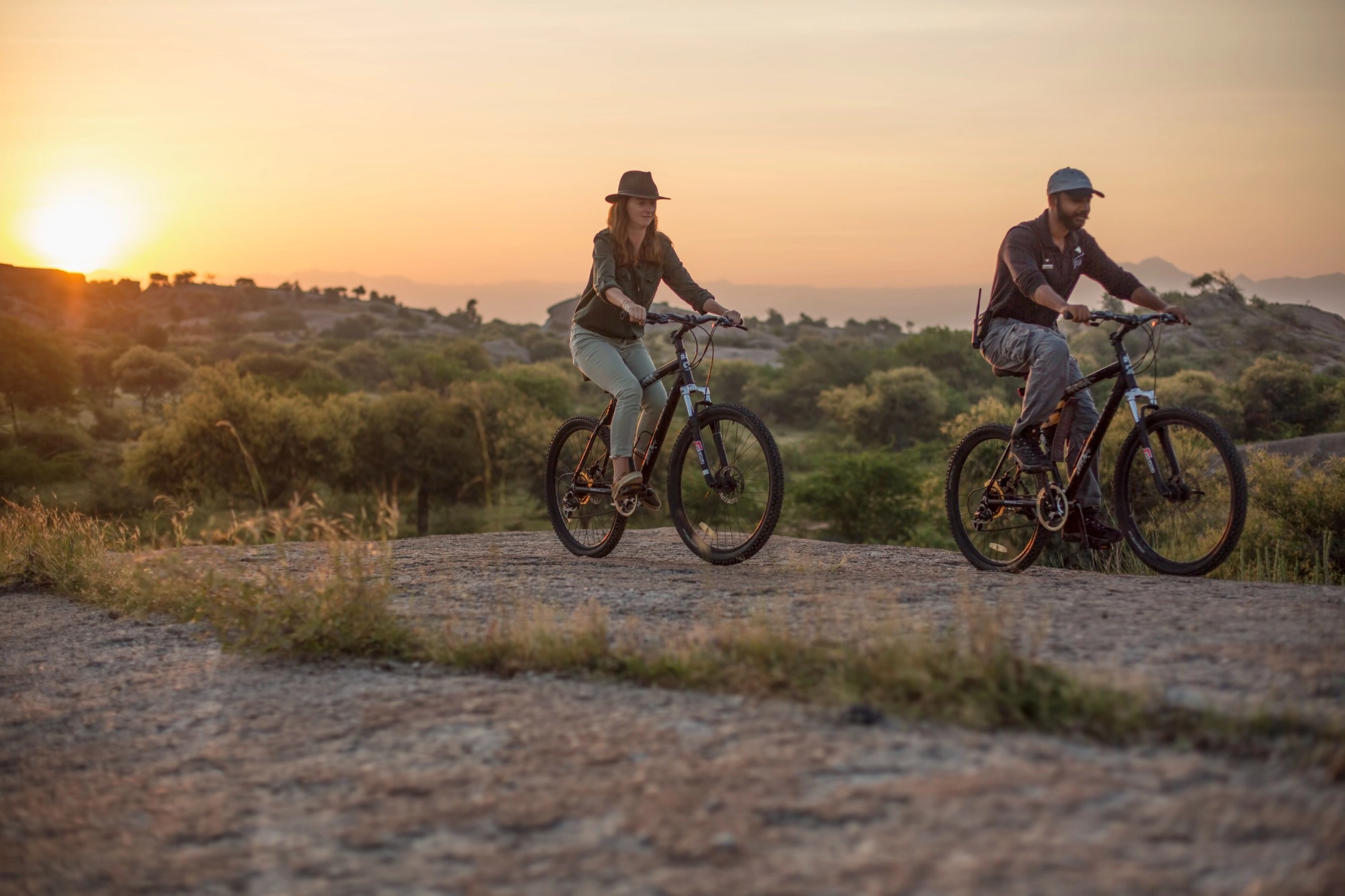 paseos en bicicleta por suján jawai