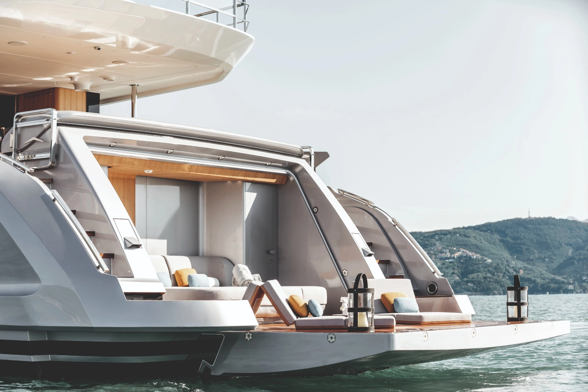 yate de lujo en el caribe colombiano