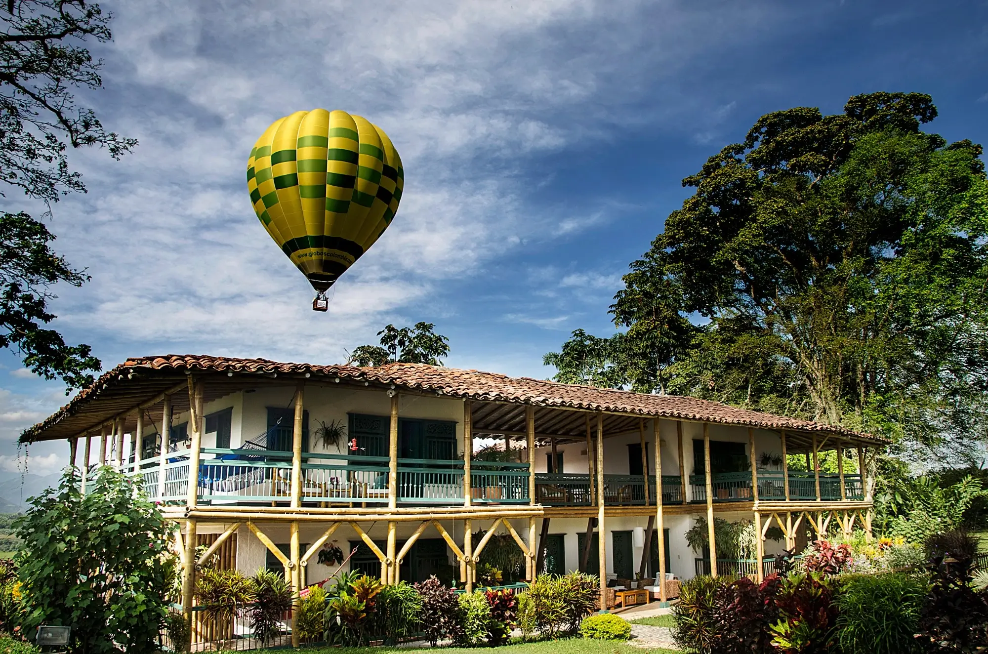 vuelo en globo en hacienda bambusa