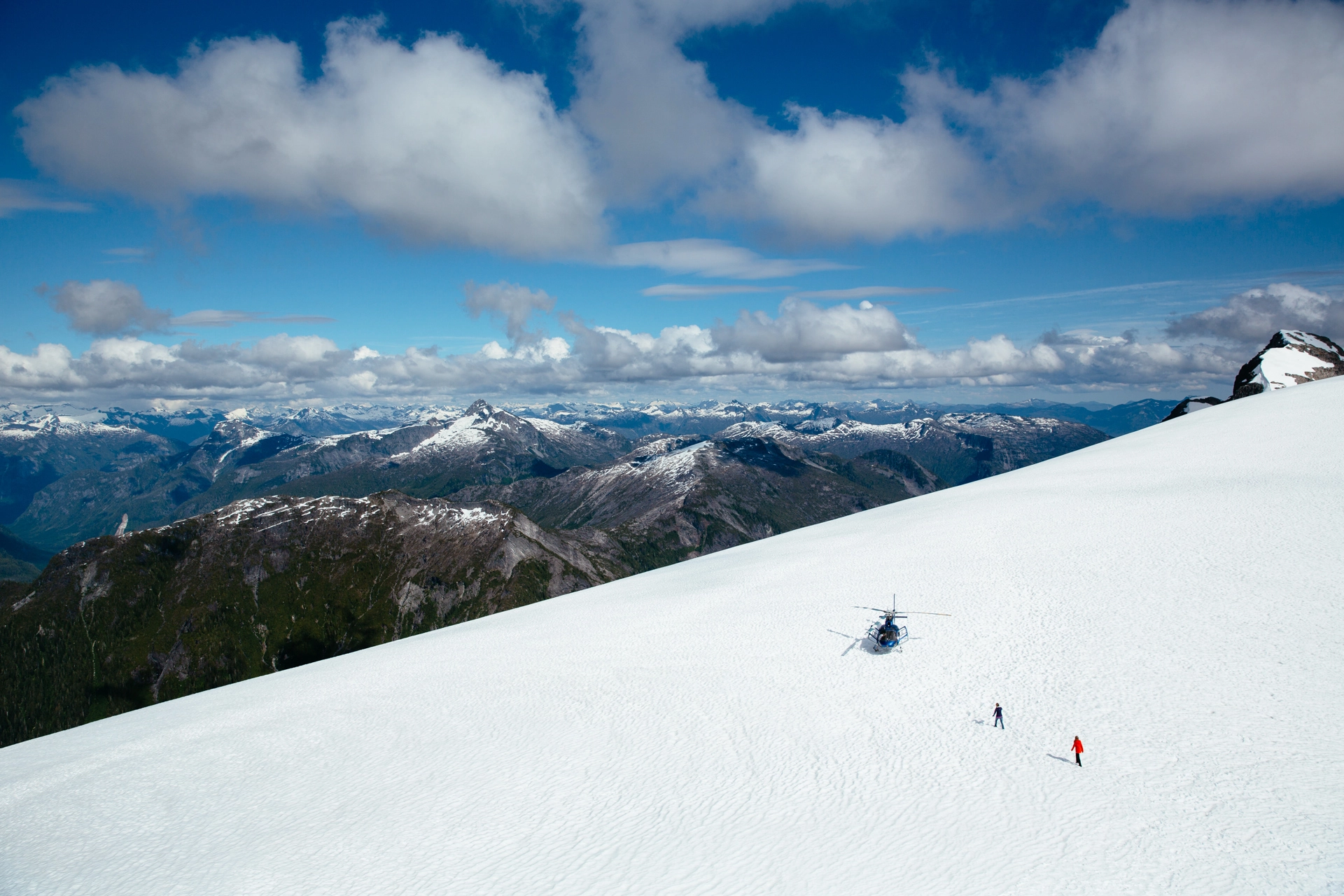 helicóptero glaciares rocosas Canadá