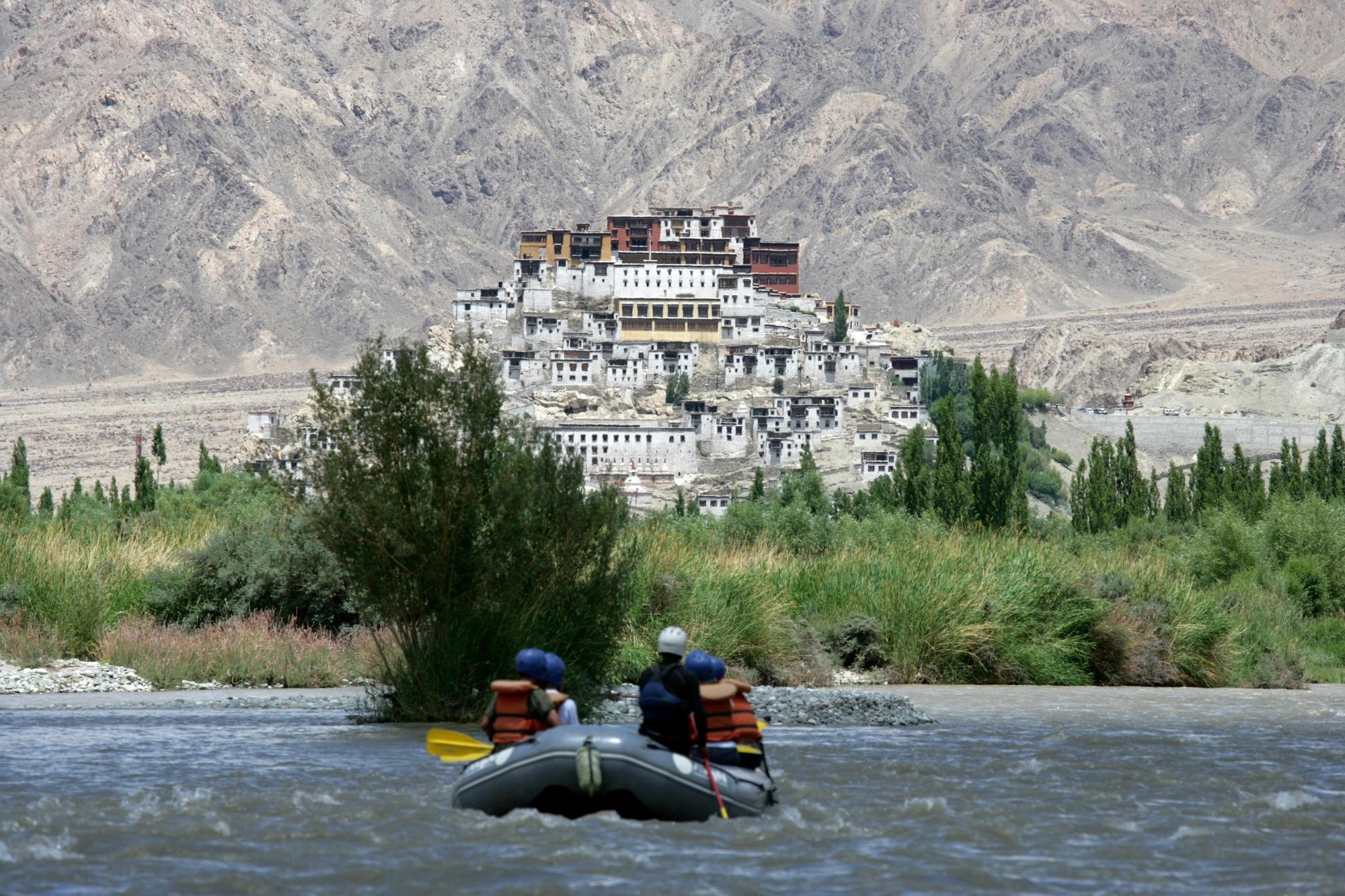 rafting por los himalayas indios